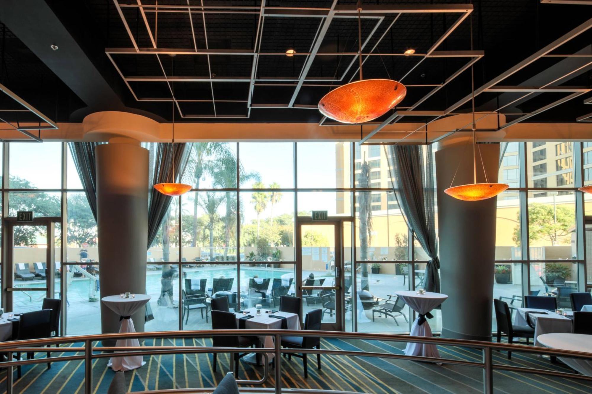 Anaheim Marriott Suites Гарден Гров Экстерьер фото
